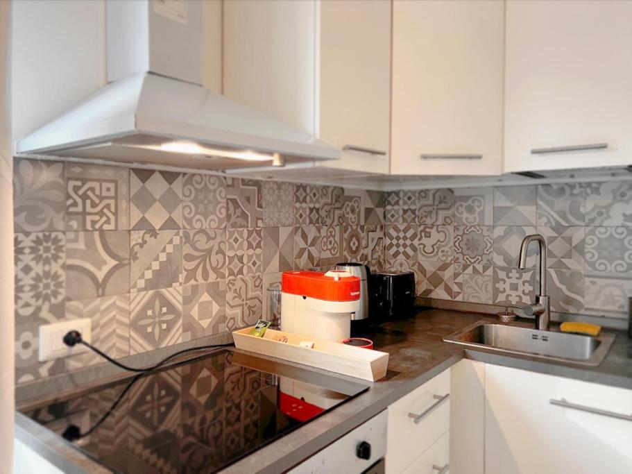 20 Min Duomo - Modern Apartment ミラノ エクステリア 写真